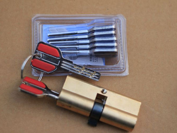 龙井24小时上门开锁公司